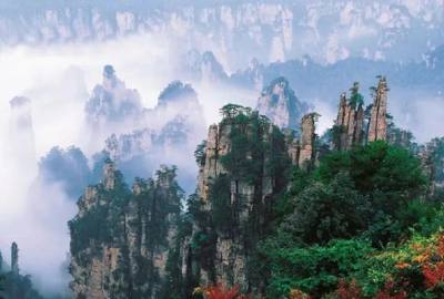 張家界四大流量景區(qū)全面實行門票預約制與限量入園 保障游客最佳游覽體驗